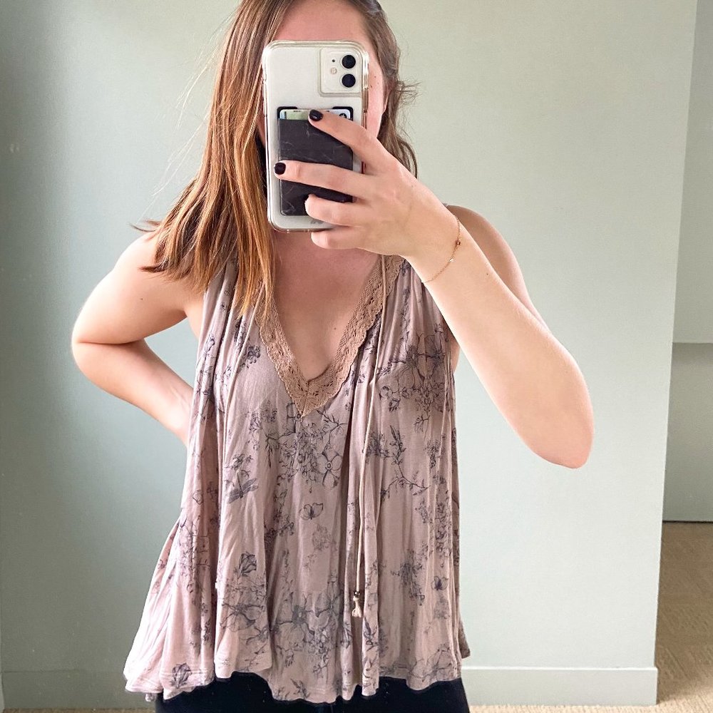 Flowy floral tanktop